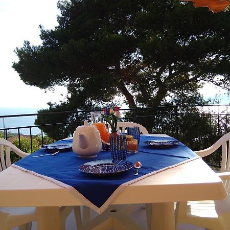 La Casa Dei Nonni - Services Included - Servizi Inclusi Capoliveri  Bagian luar foto
