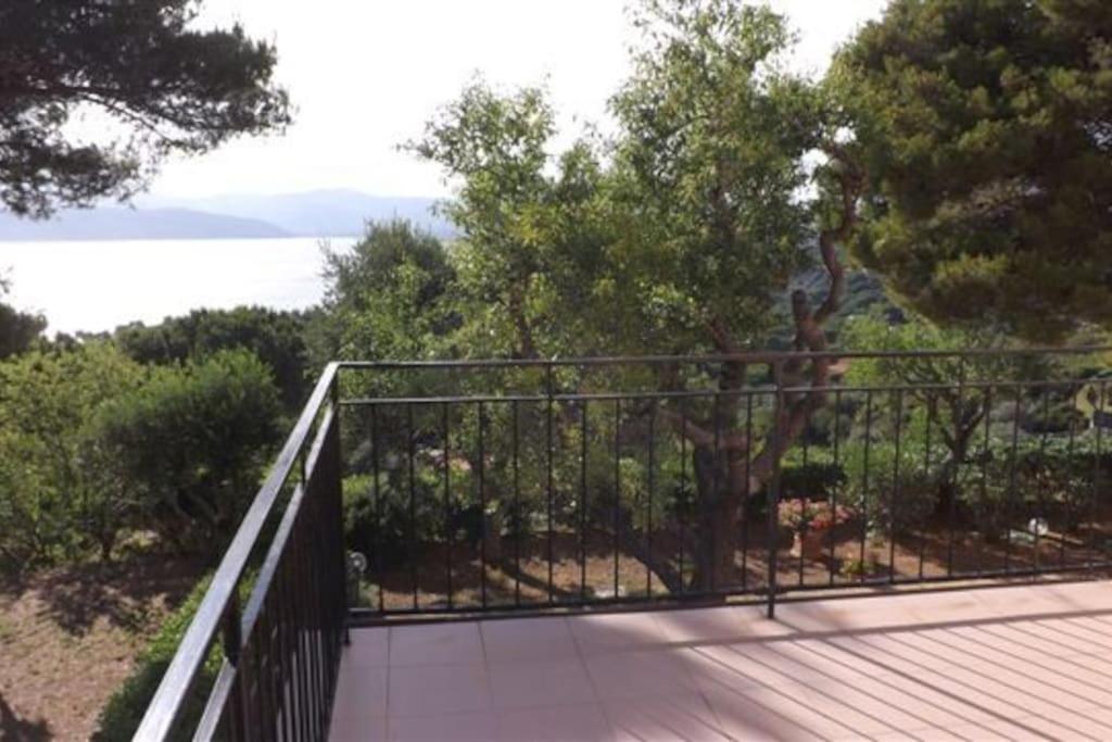La Casa Dei Nonni - Services Included - Servizi Inclusi Capoliveri  Bagian luar foto
